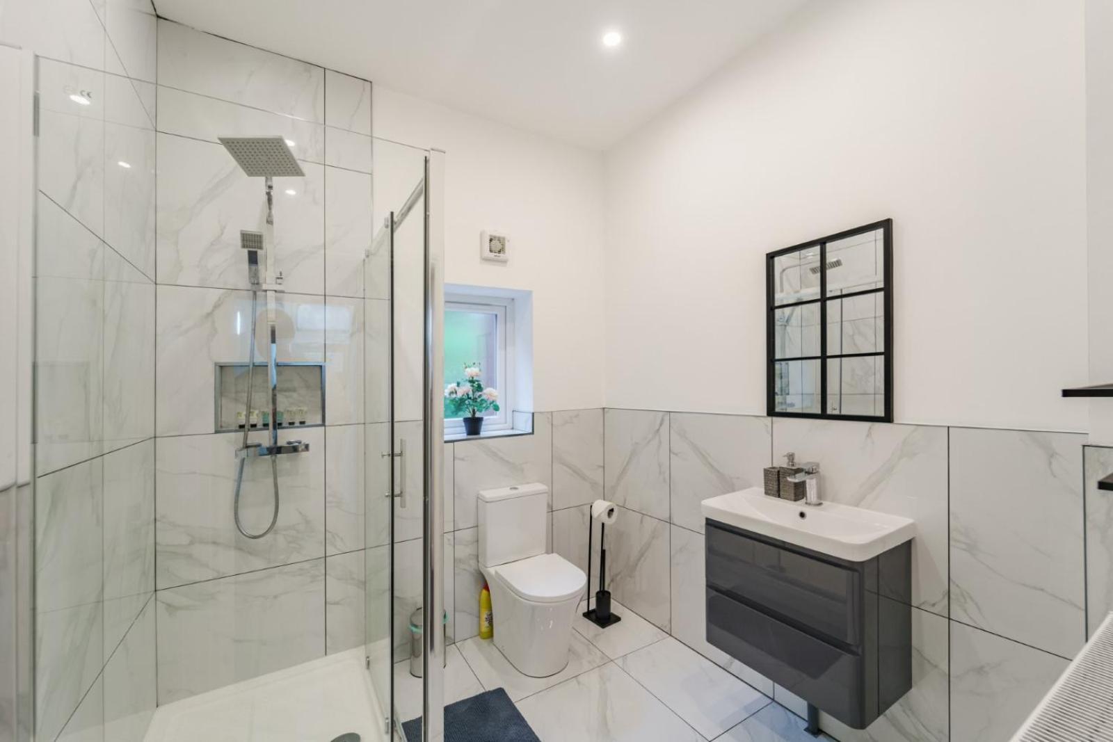 Apartment Serene In Moseley Birmingham